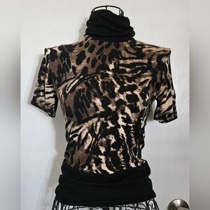 🌺Sizzle Leopard Print Turtleneck Top